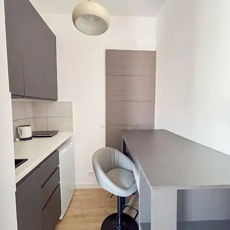 Apartment Modern Studio With Terrace - 19